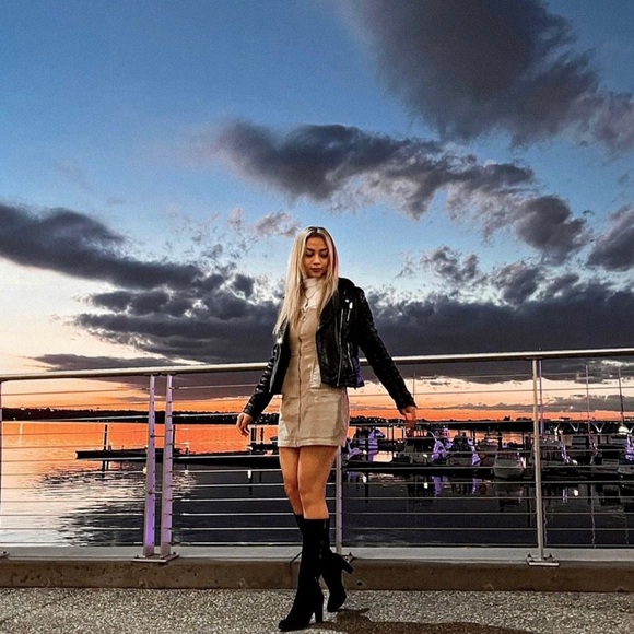 American Eagle Outfitters || Black leather jacket - Picture 1 of 2